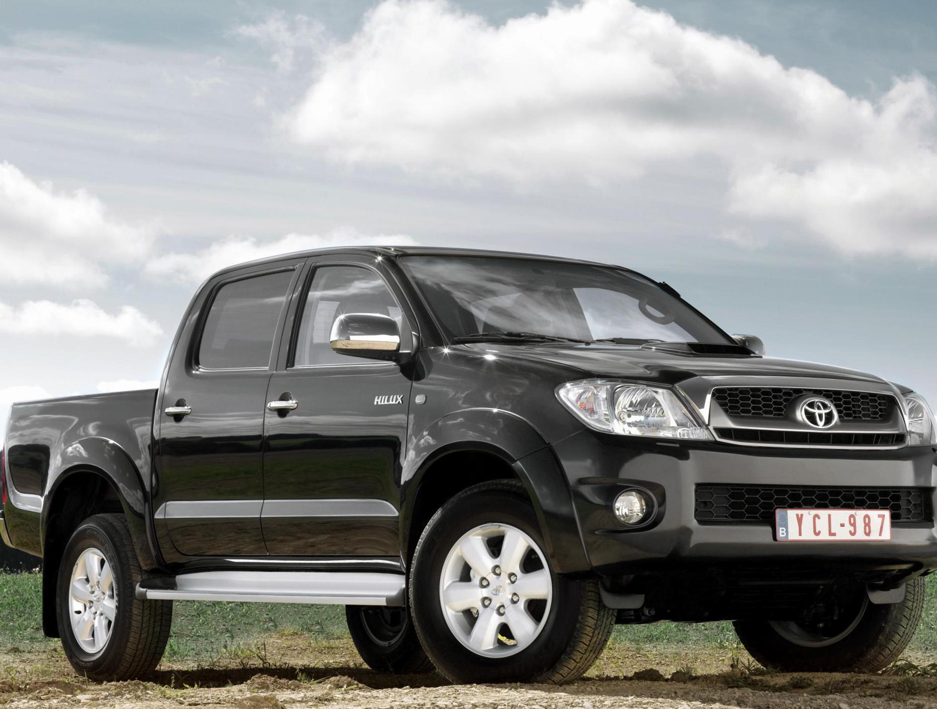 Hilux Double Cab Toyota prices 2014