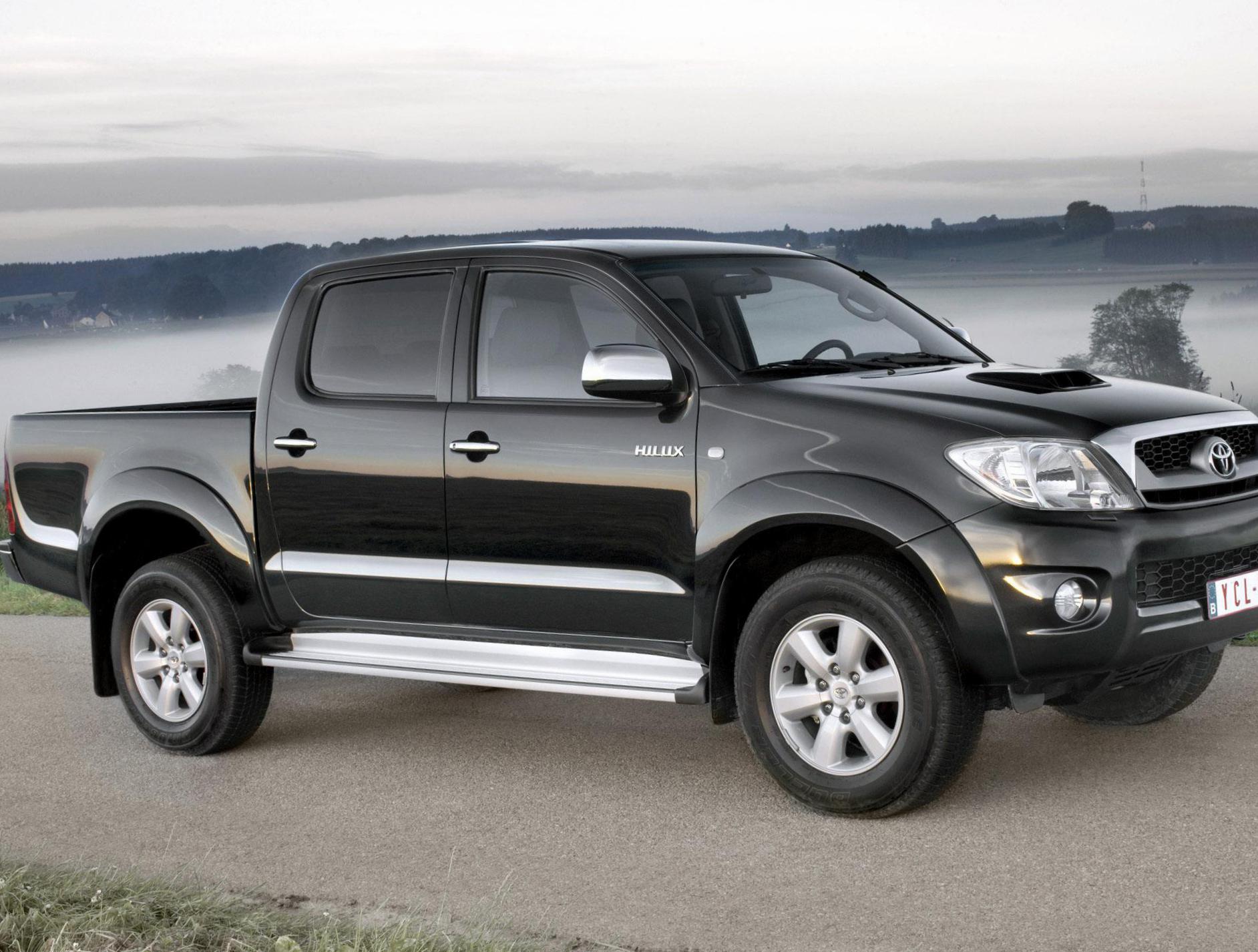 Toyota Hilux Double Cab model 2015