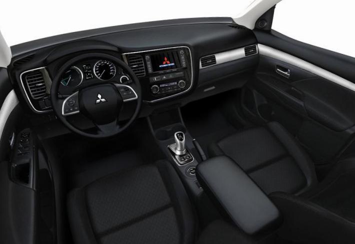Mitsubishi Outlander PHEV models 2013