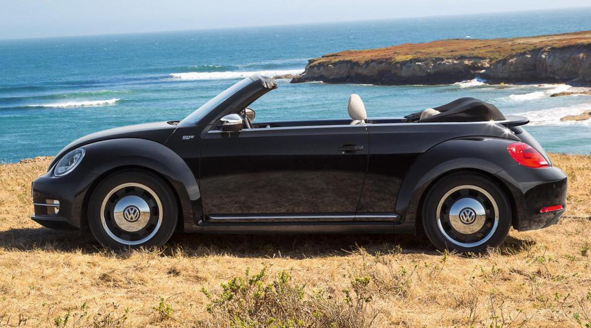 Volkswagen Beetle Cabriolet spec 2012