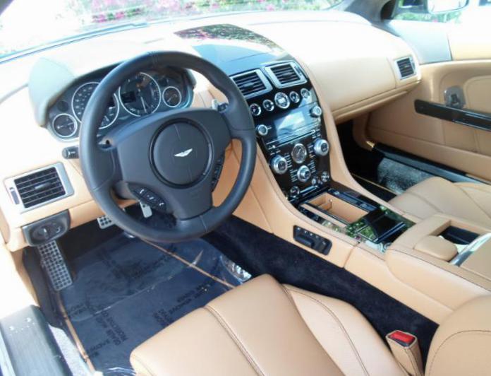 DB9 Volante Aston Martin configuration 2014