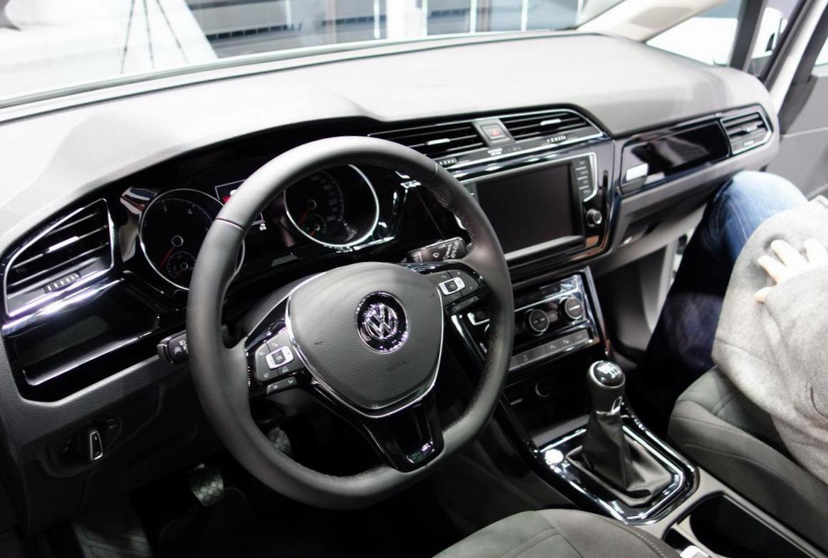 Volkswagen Touran model 2010