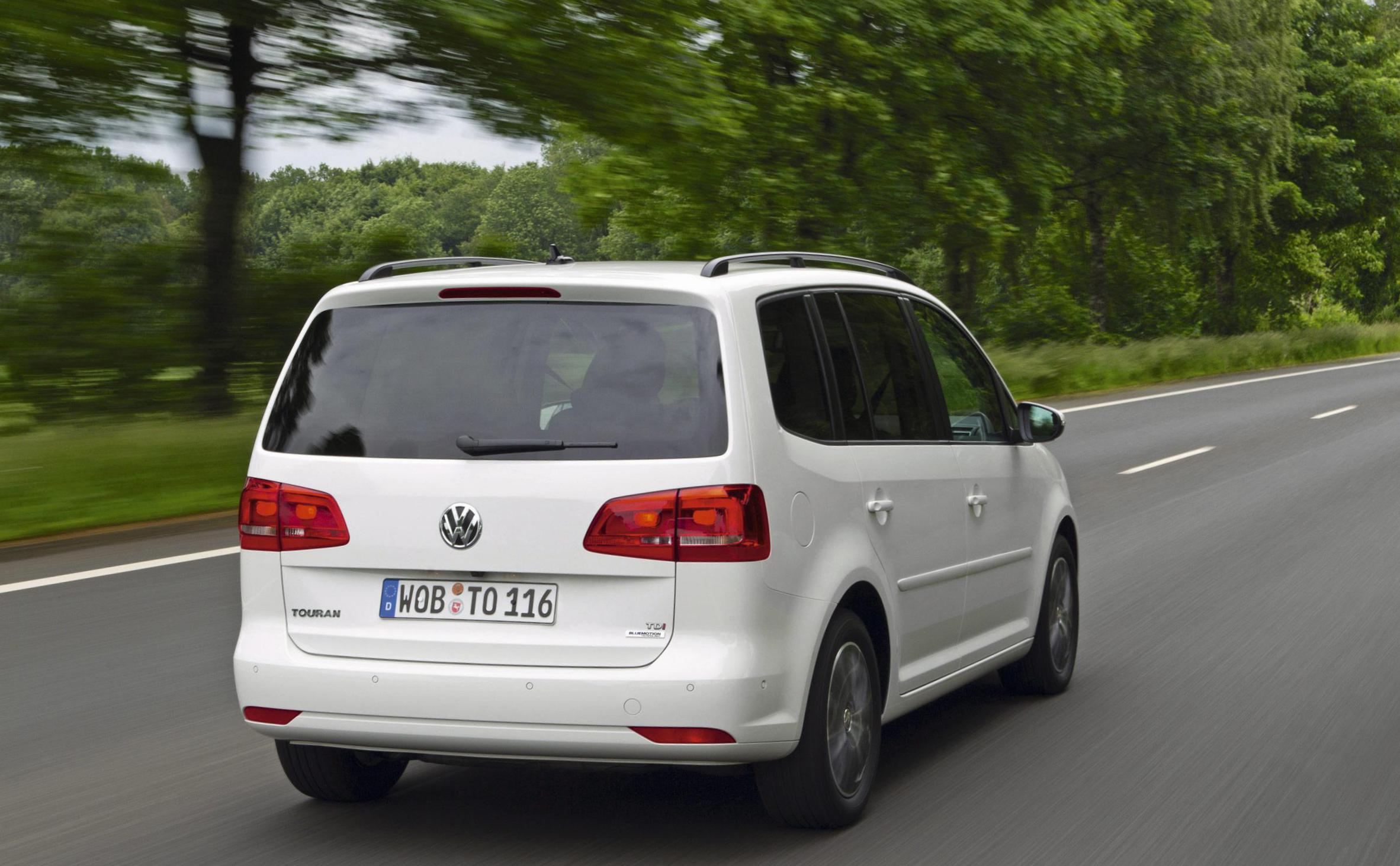 Touran Volkswagen review 2013