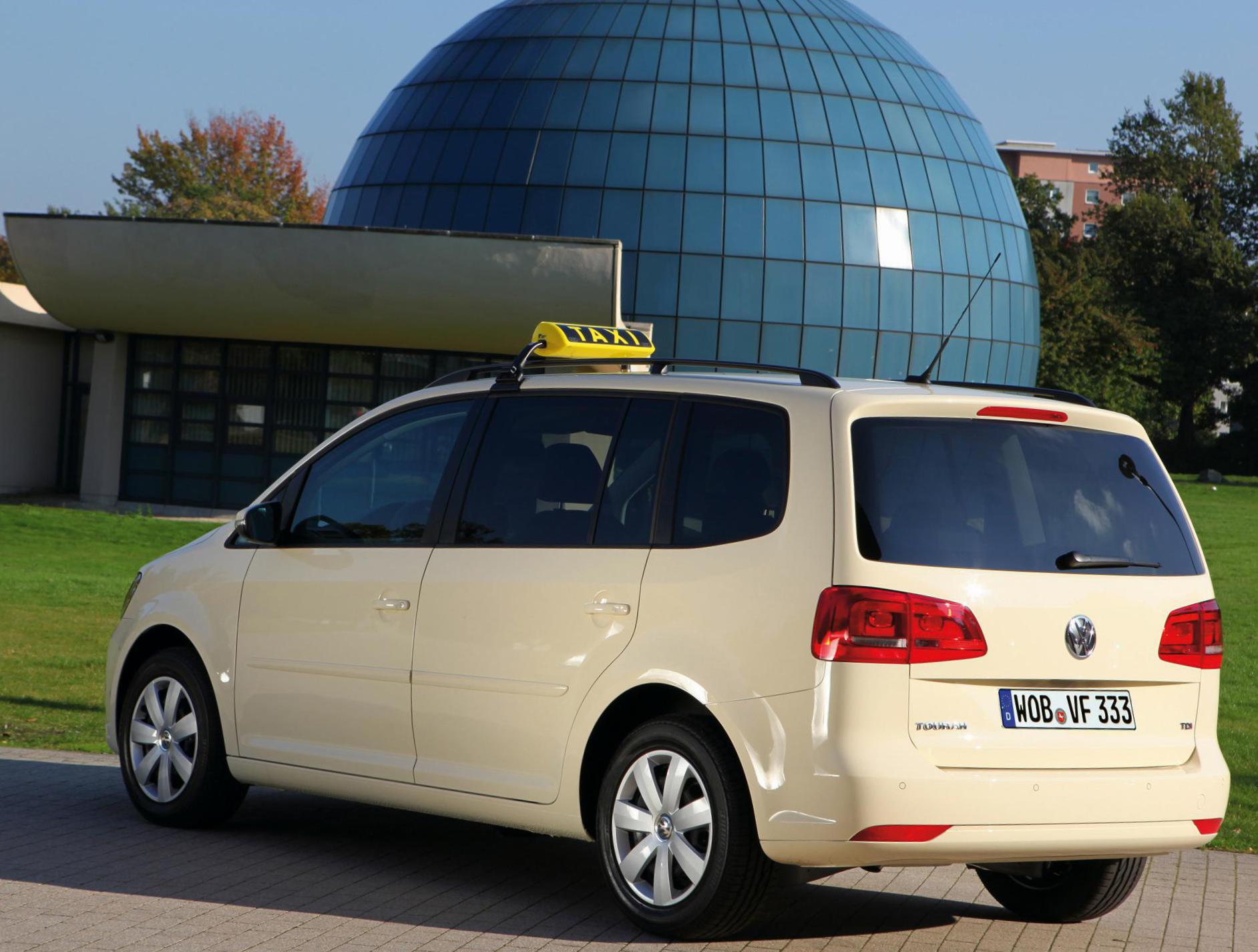 Volkswagen Touran sale 2015
