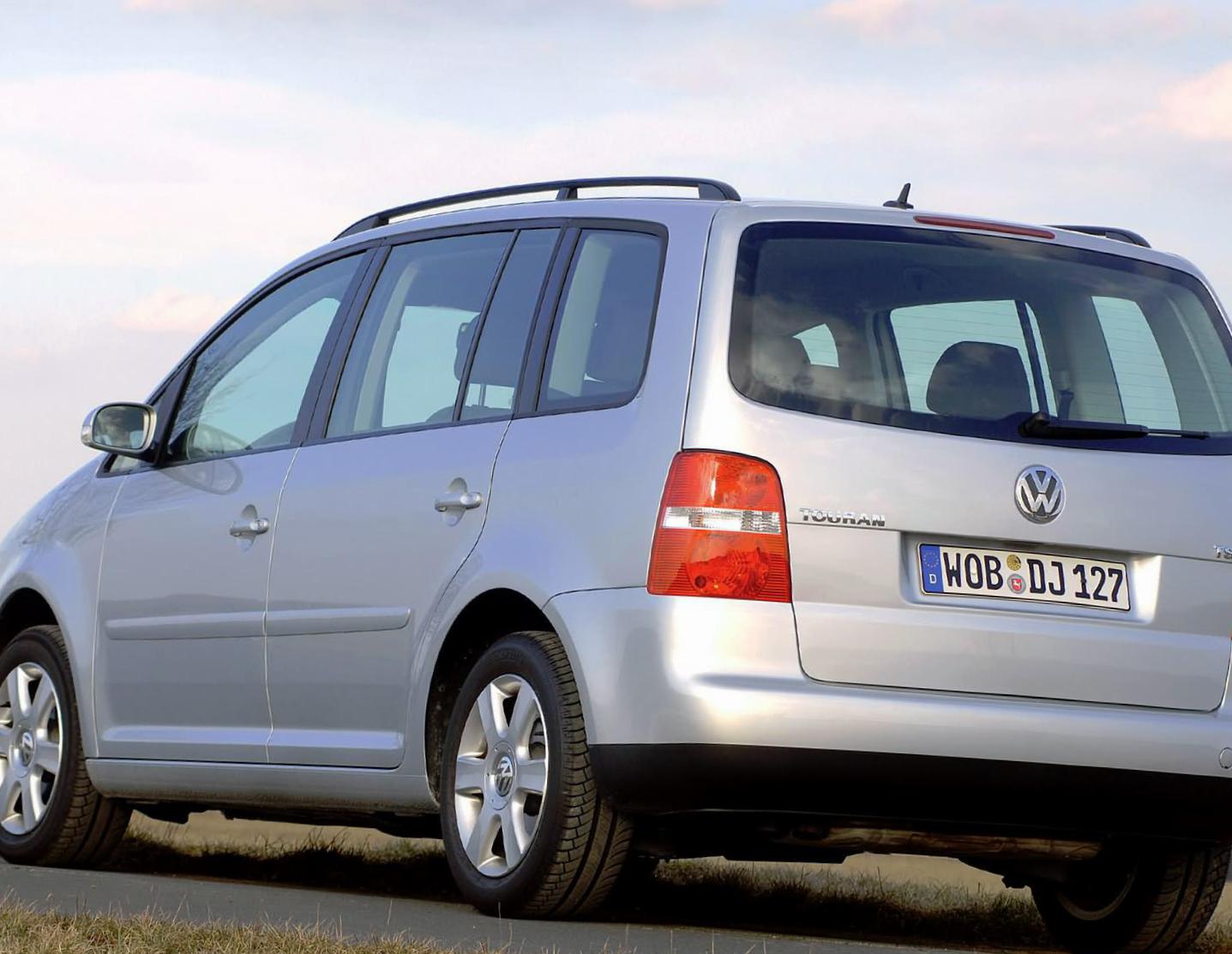 Touran Volkswagen lease sedan