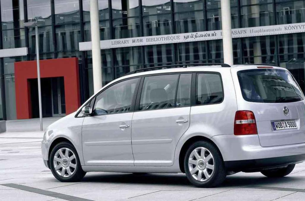 Touran Volkswagen sale hatchback
