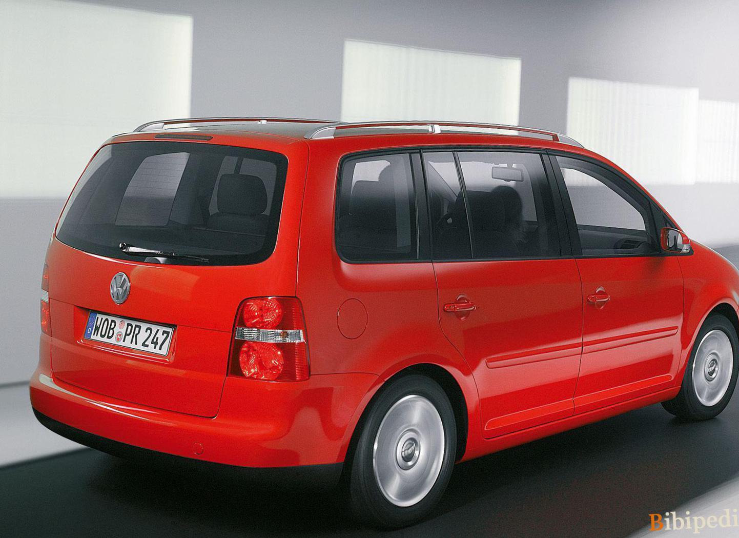 Volkswagen Touran model hatchback