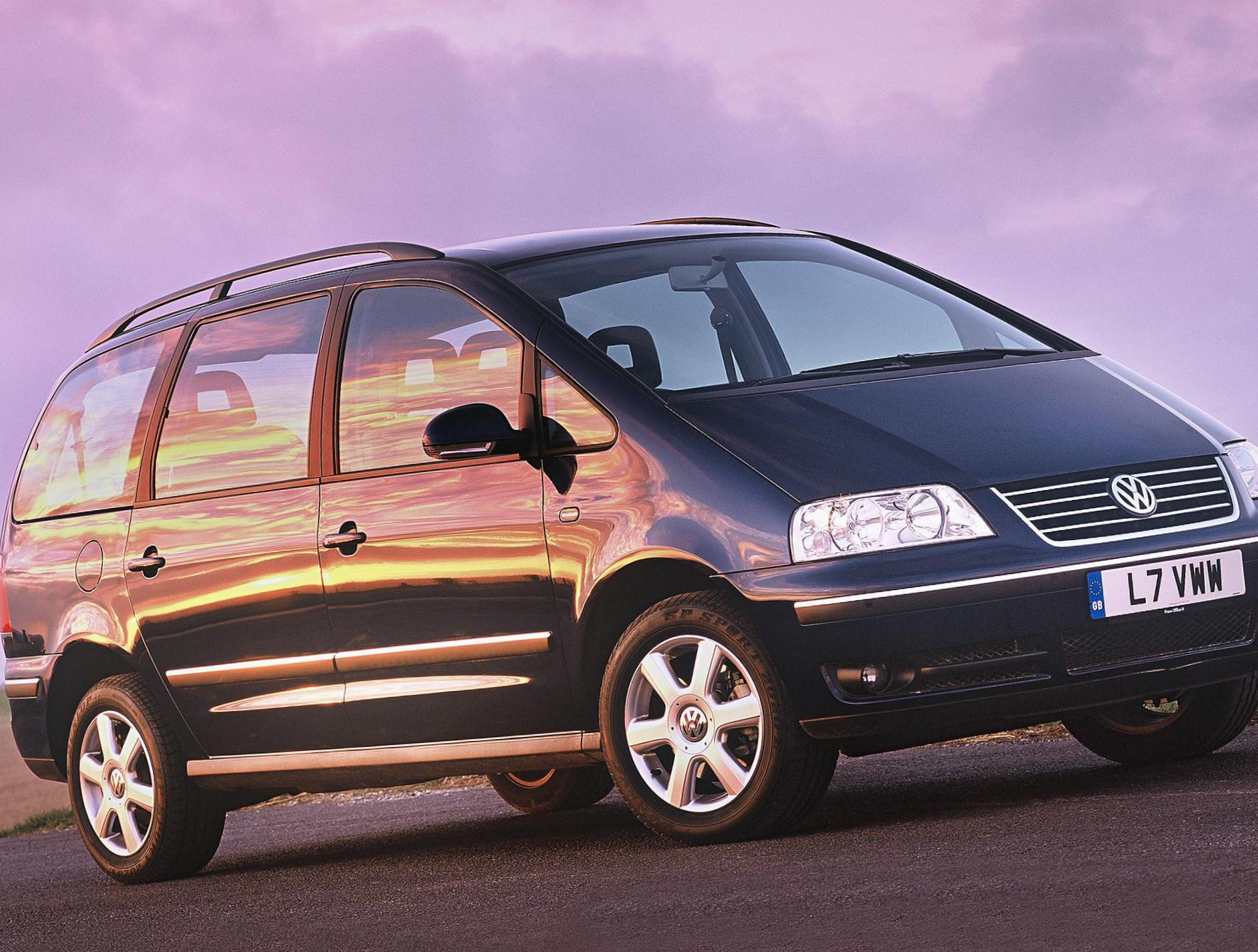 Volkswagen Sharan Specifications minivan