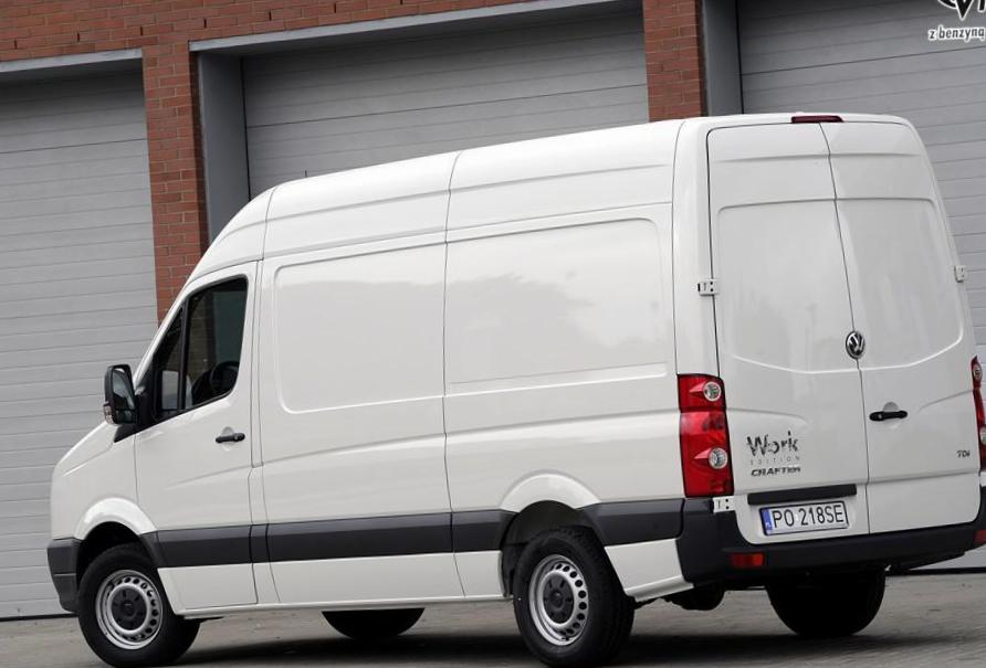 Volkswagen Crafter Kombi auto. 