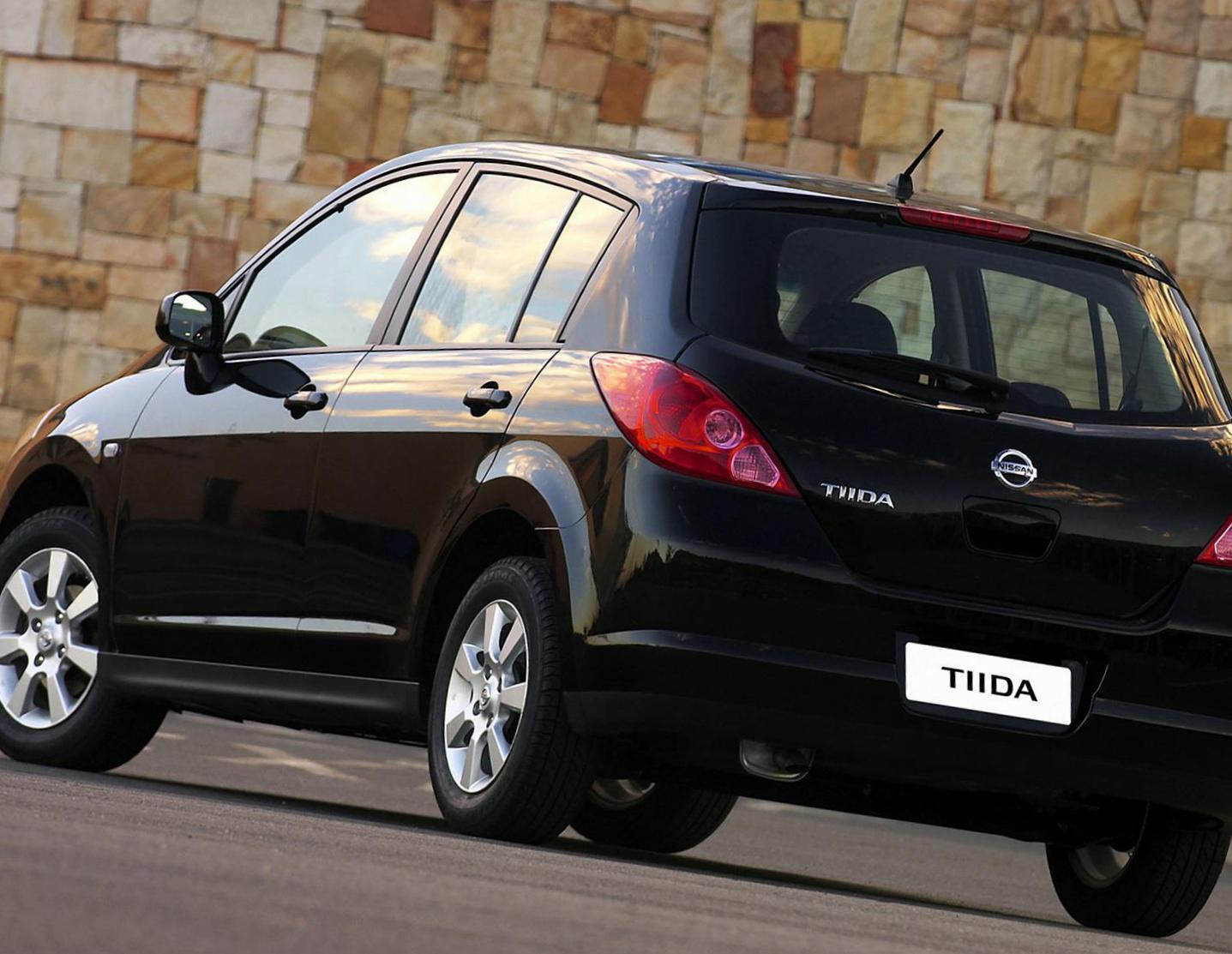 Tiida Hatchback Nissan approved 2007