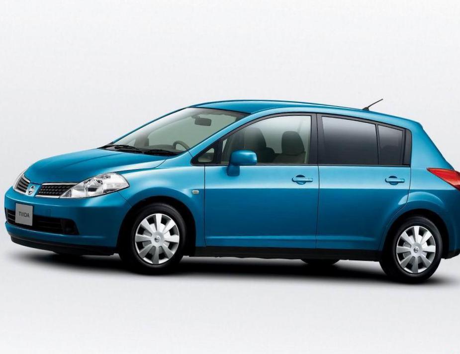 Tiida Hatchback Nissan for sale minivan