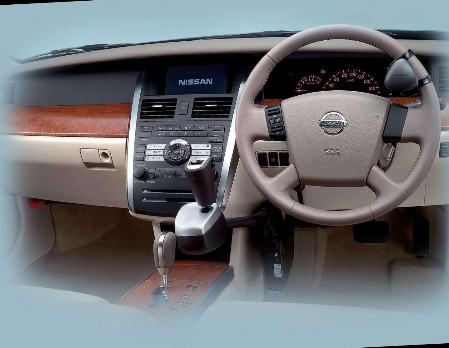Nissan Teana review minivan