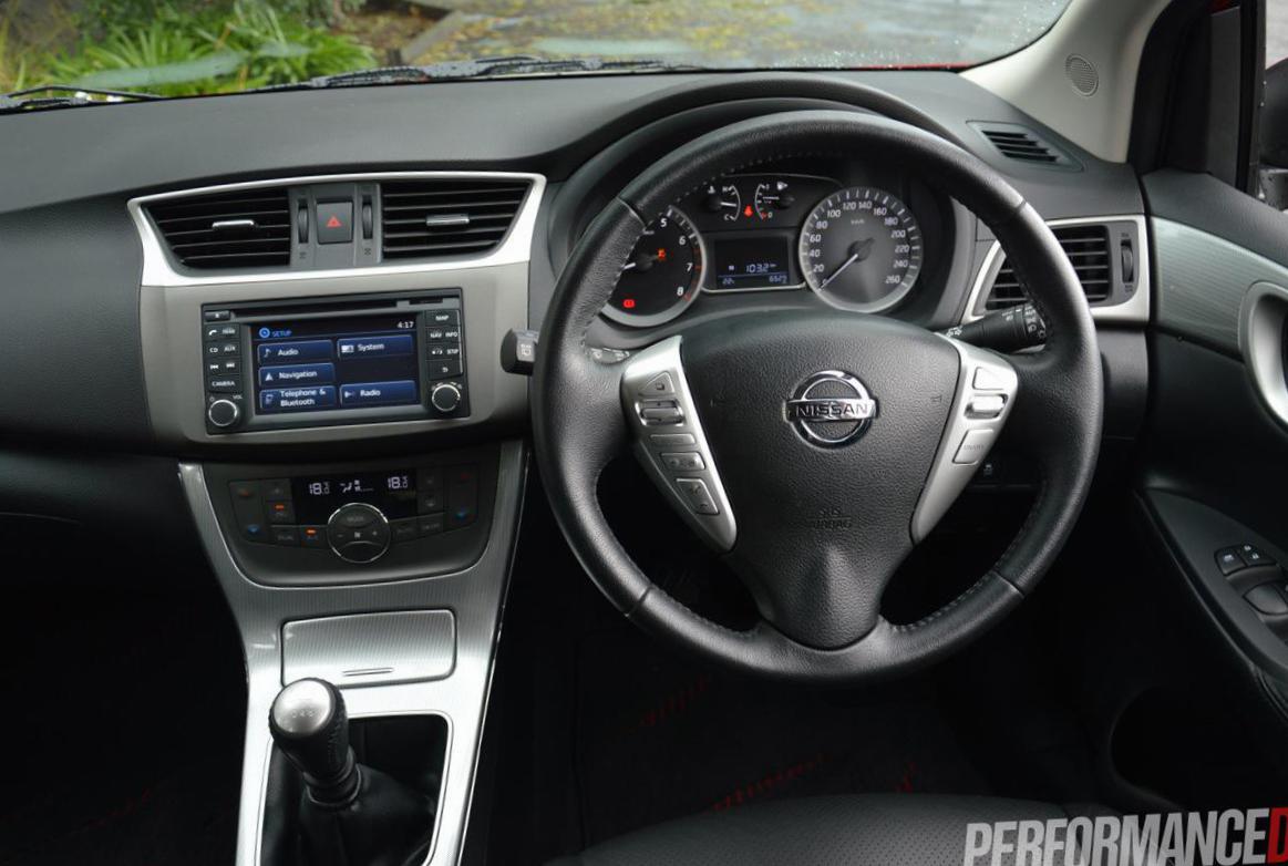 Nissan Pulsar Specifications hatchback