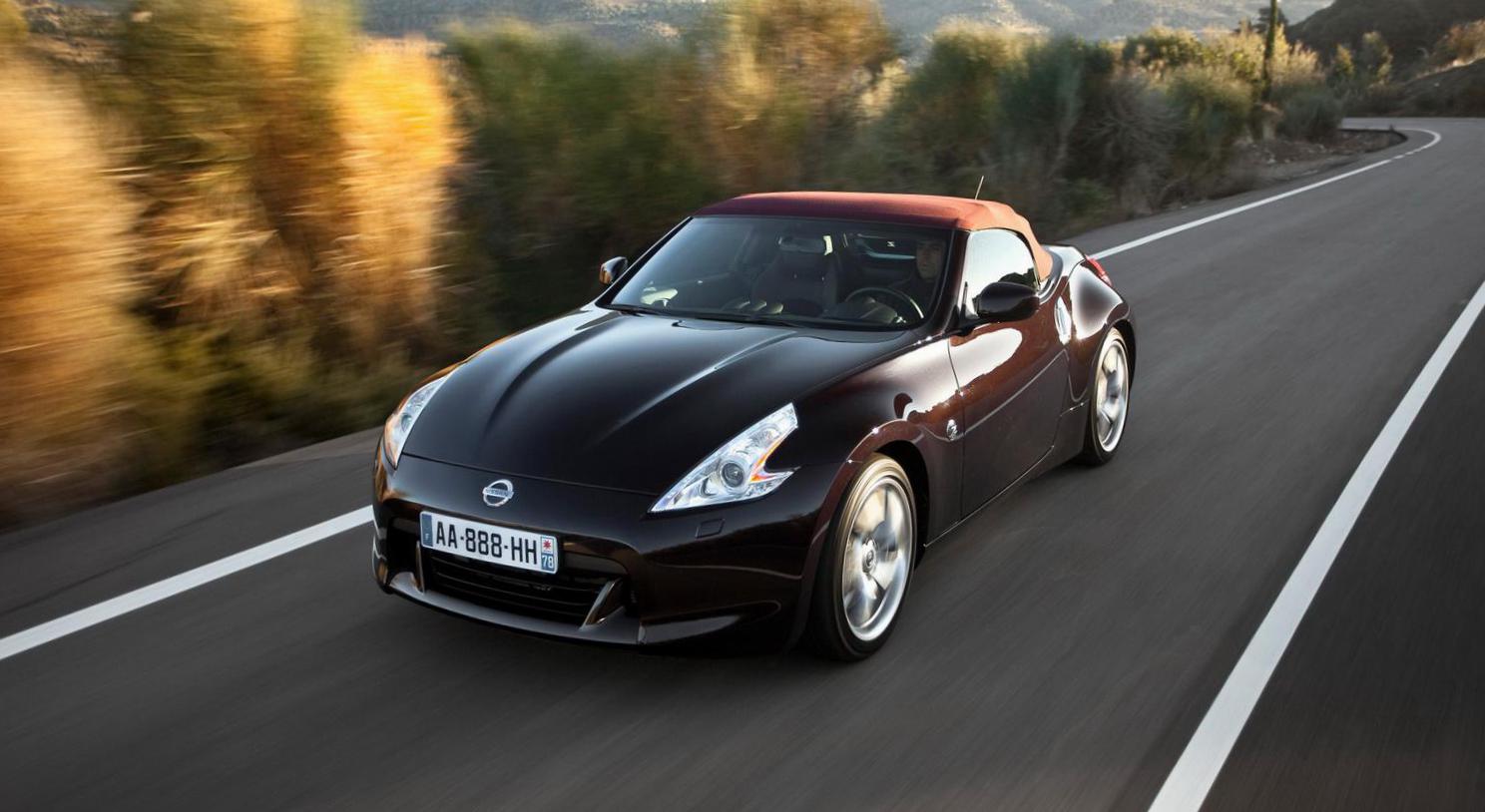 Nissan 370Z Roadster review 2015