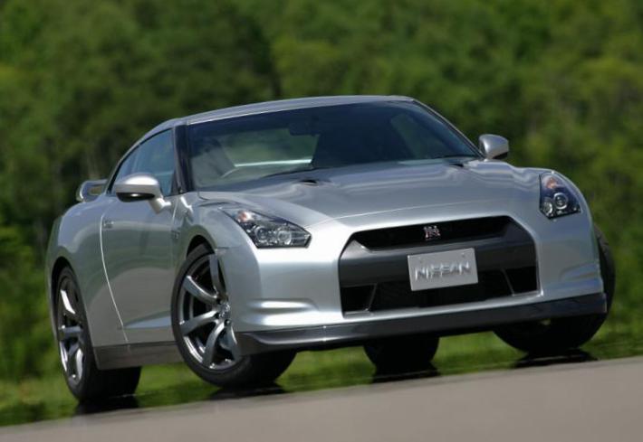 Nissan GT-R price suv