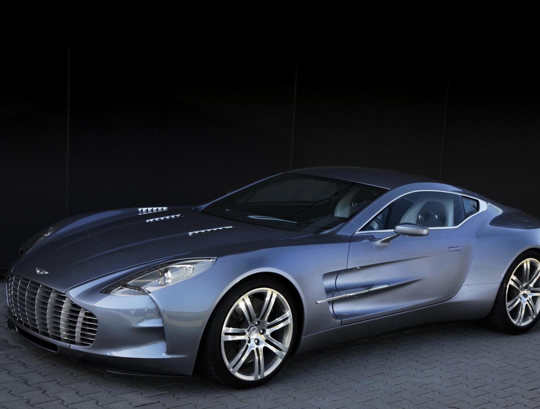 One-77 Aston Martin Specification 2013