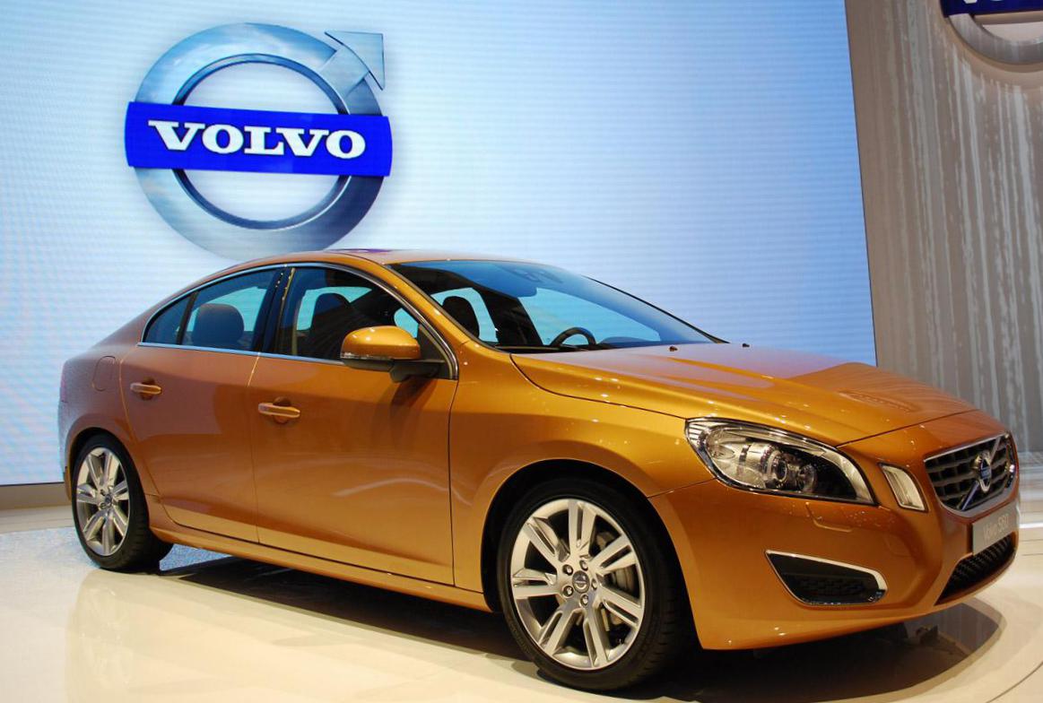 Volvo S60 cost 2011