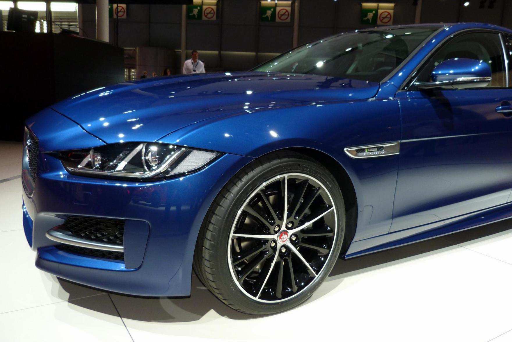 XE Jaguar prices 2011