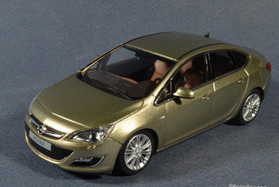 Opel Astra J Sedan spec 2014