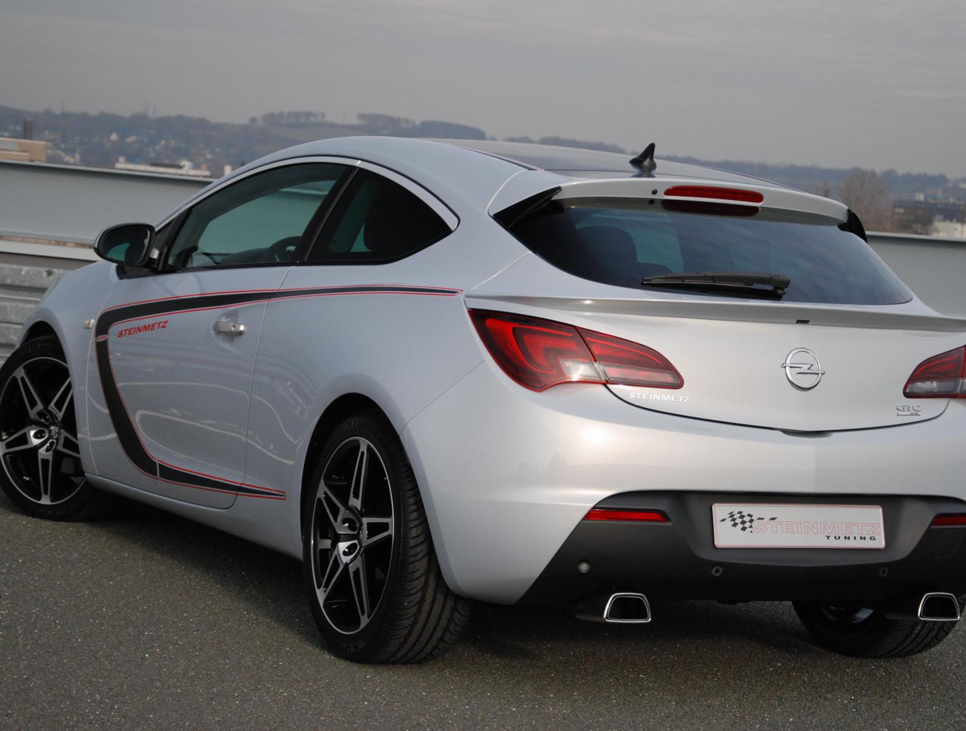 Opel Astra J GTC concept minivan