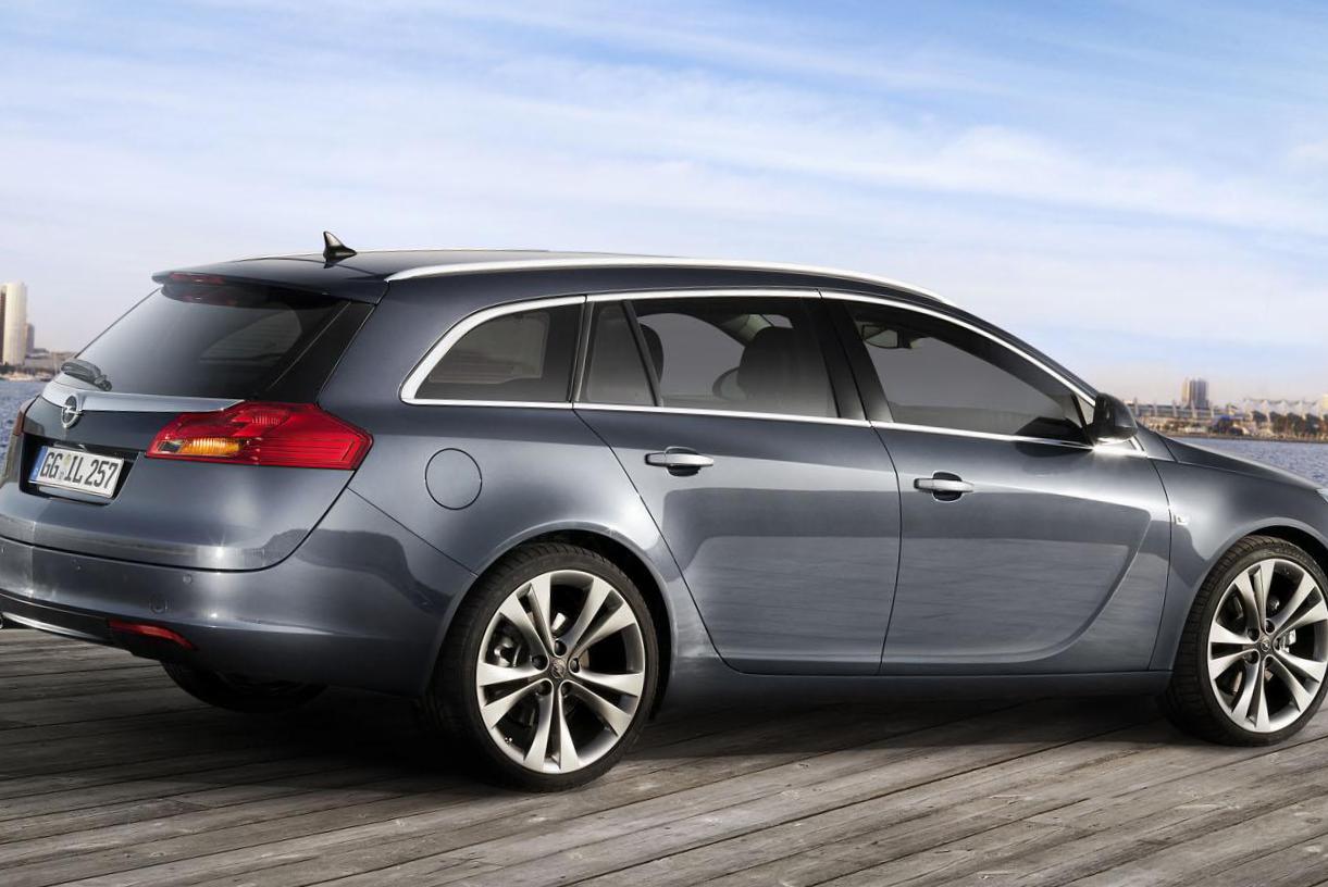 Opel Insignia Sports Tourer approved 2013