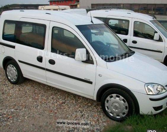 Combo Tour Opel cost 2011