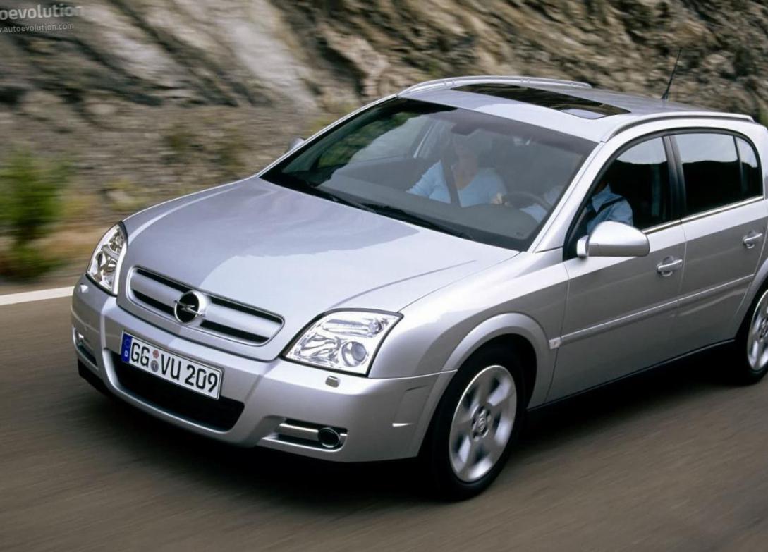 Signum Opel reviews minivan