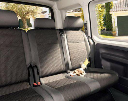 Peugeot 208 5 doors concept minivan