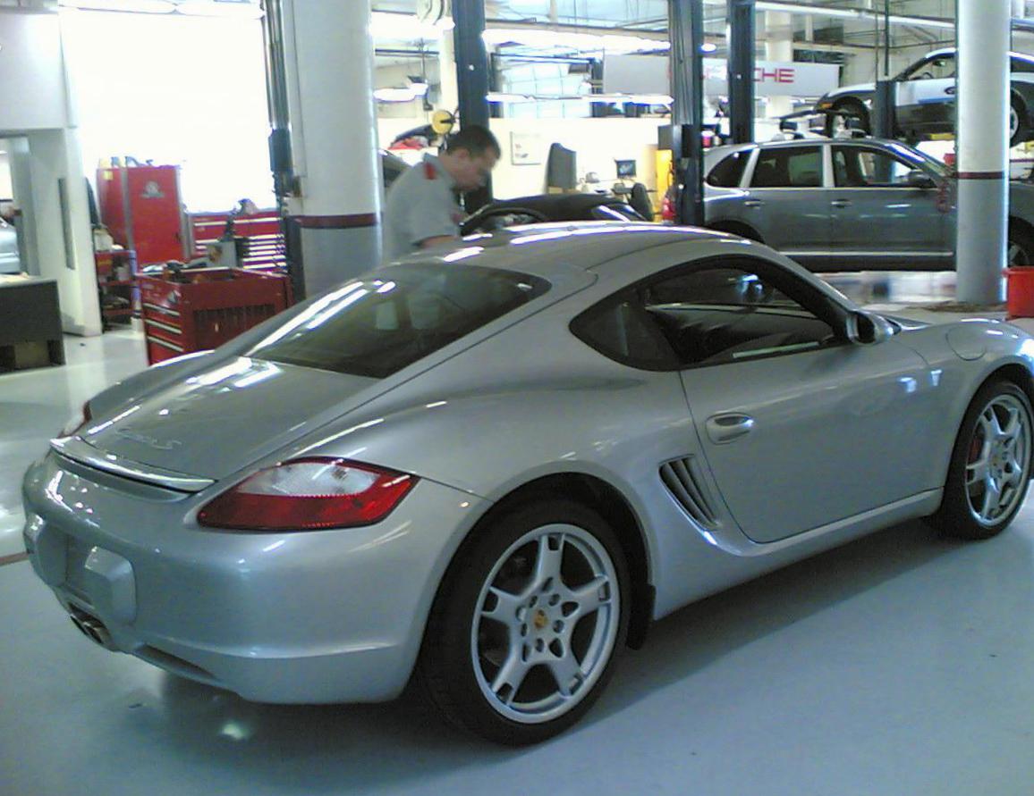 Porsche Cayman Specifications 2009