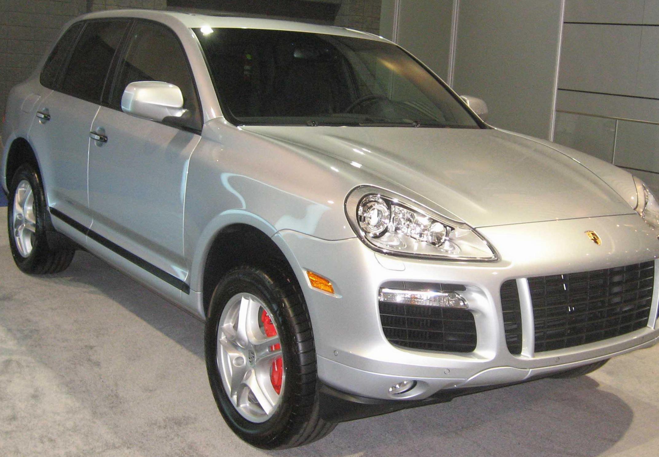 Porsche Cayenne concept 2010