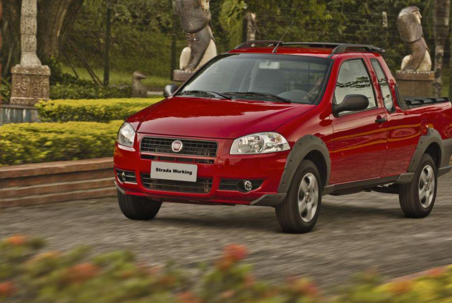 Strada Trekking CD Fiat prices hatchback