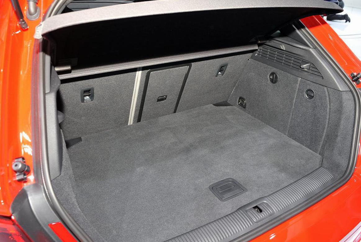 Audi A3 e-tron reviews sedan