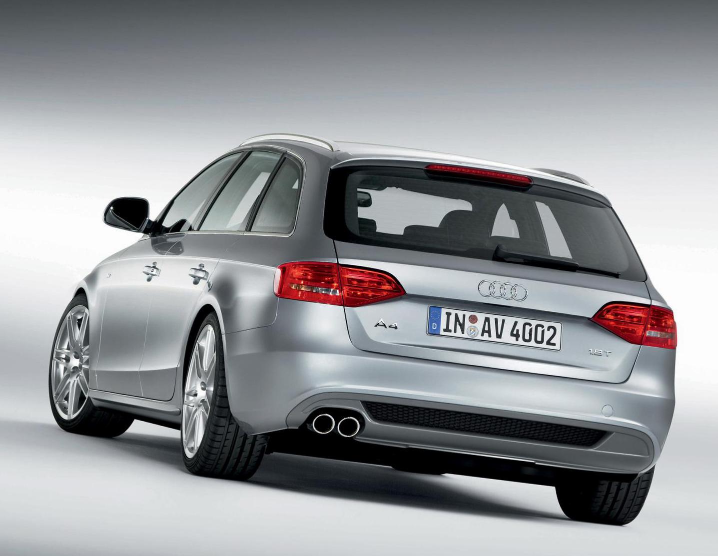 Audi A4 Avant Characteristics 2012