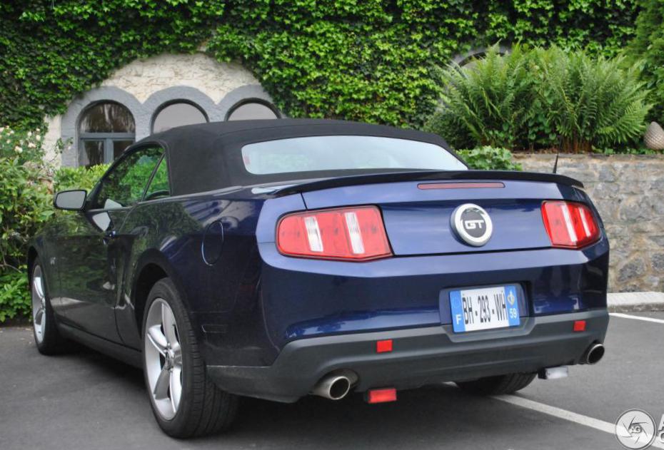 Mustang Convertible Ford specs 2011