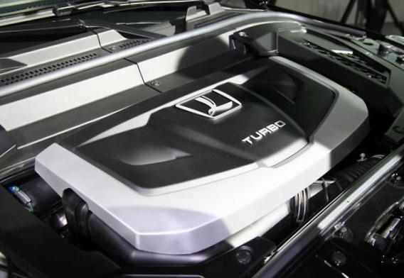 Luxgen U7 Turbo model 2012