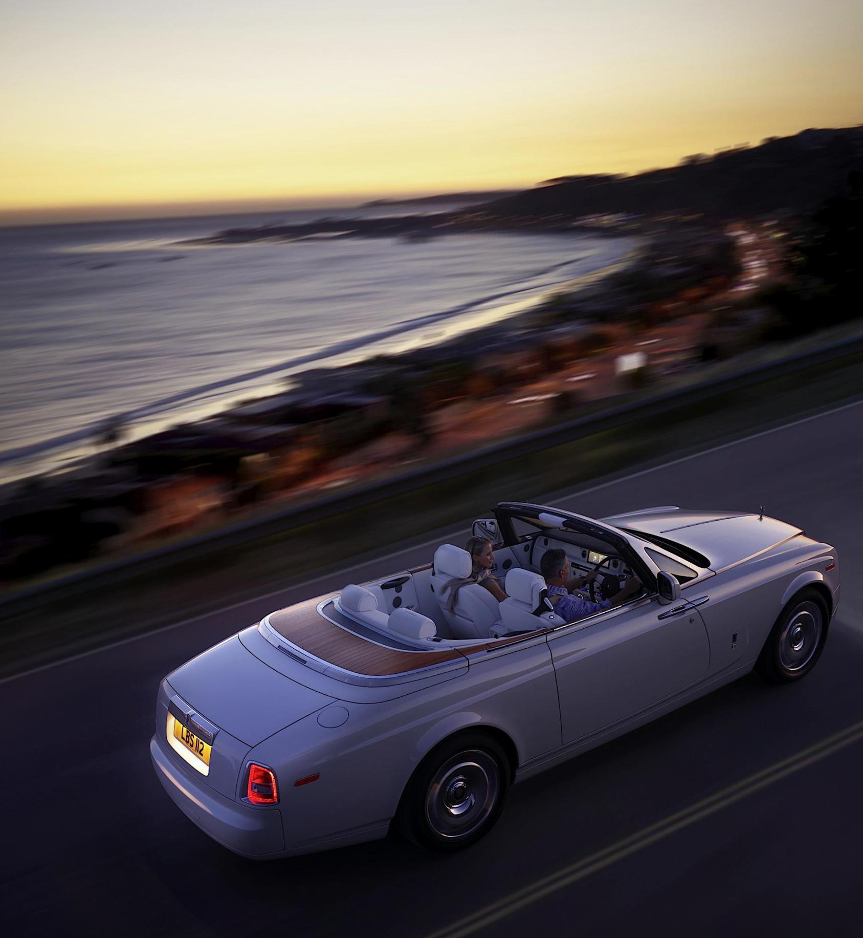 Rolls-Royce Phantom Coupe Characteristics 2013
