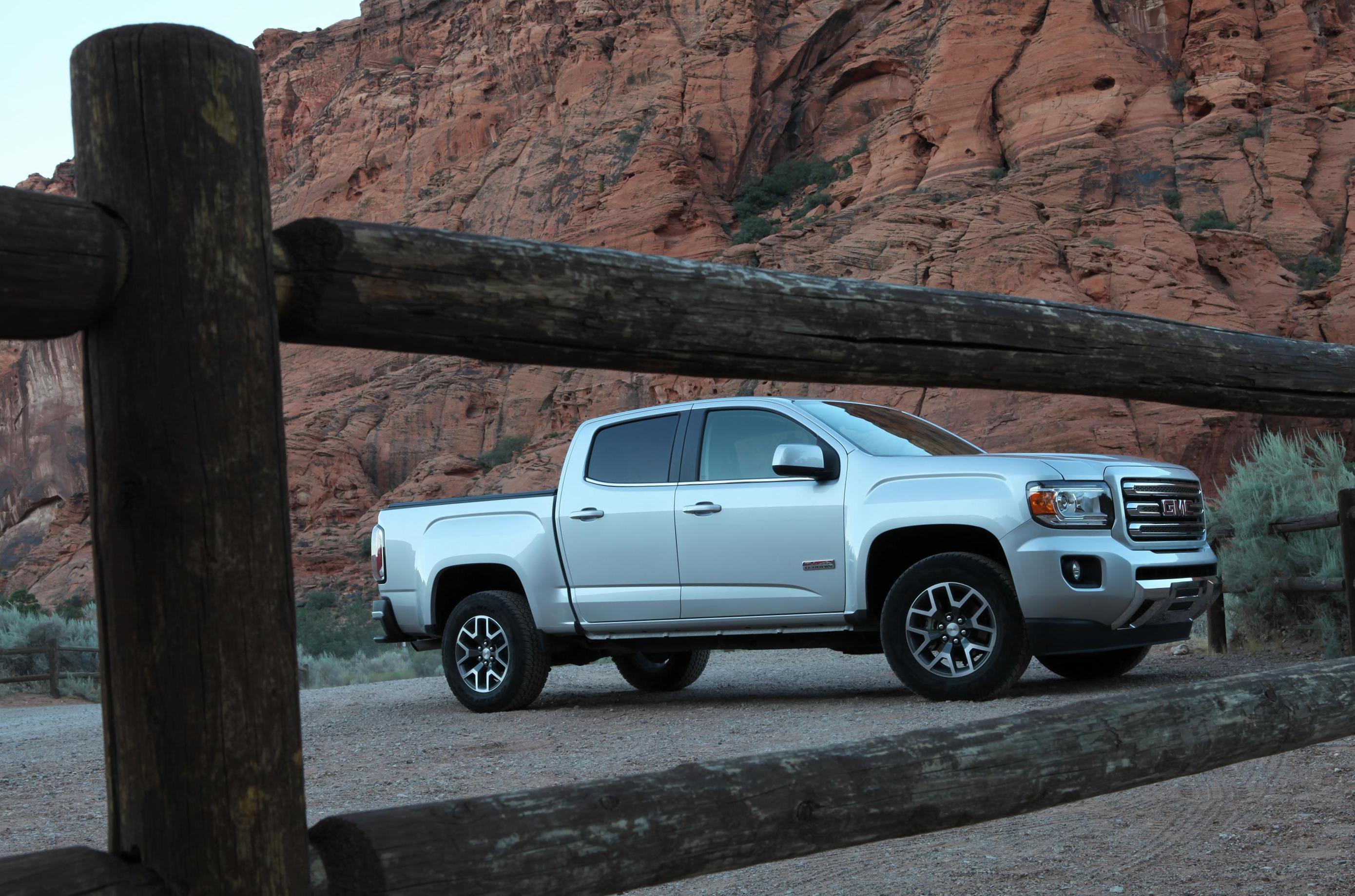 GMC Canyon Crew Cab Specification 2013