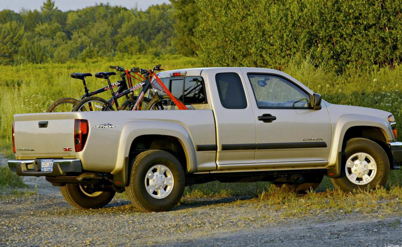 GMC Canyon Extended Cab models coupe