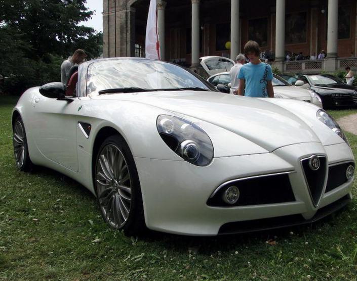 Alfa Romeo 8C Spider used 2013