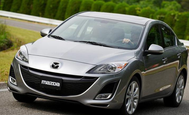 Mazda 3 Sedan auto 2013