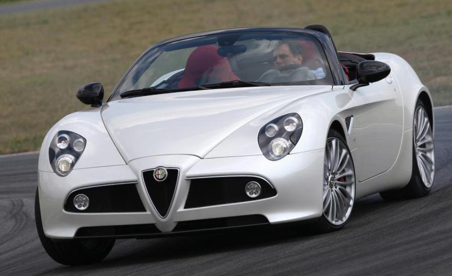 Alfa Romeo 8C Competizione usa suv