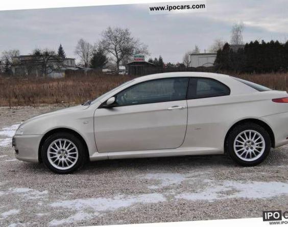 Alfa Romeo GT lease sedan