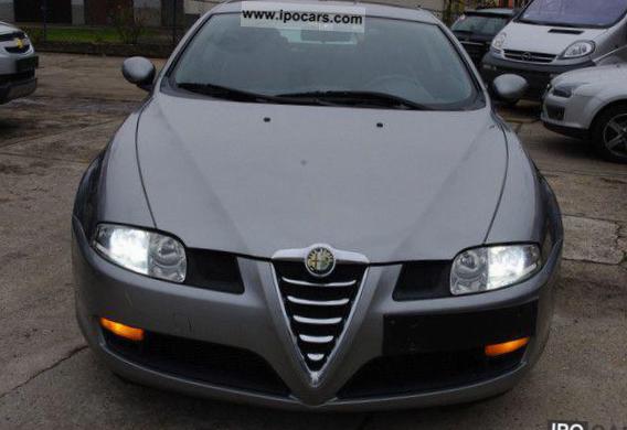 GT Alfa Romeo configuration hatchback