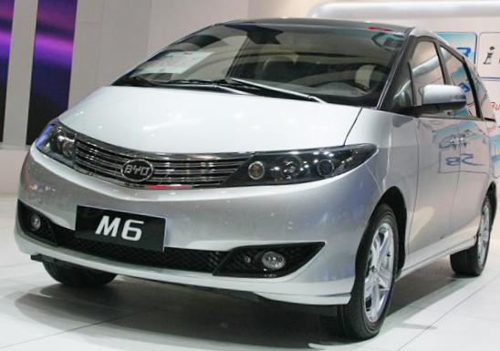 BYD M6 approved minivan