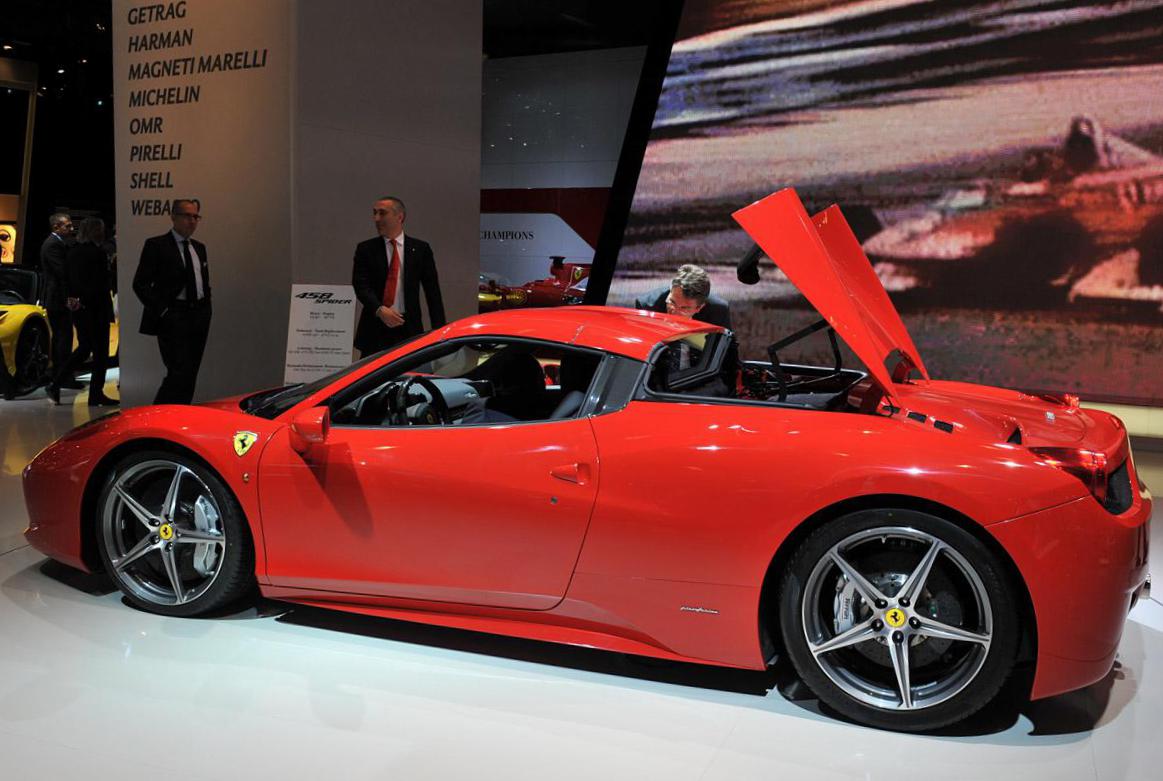 458 Spyder Ferrari reviews cabriolet