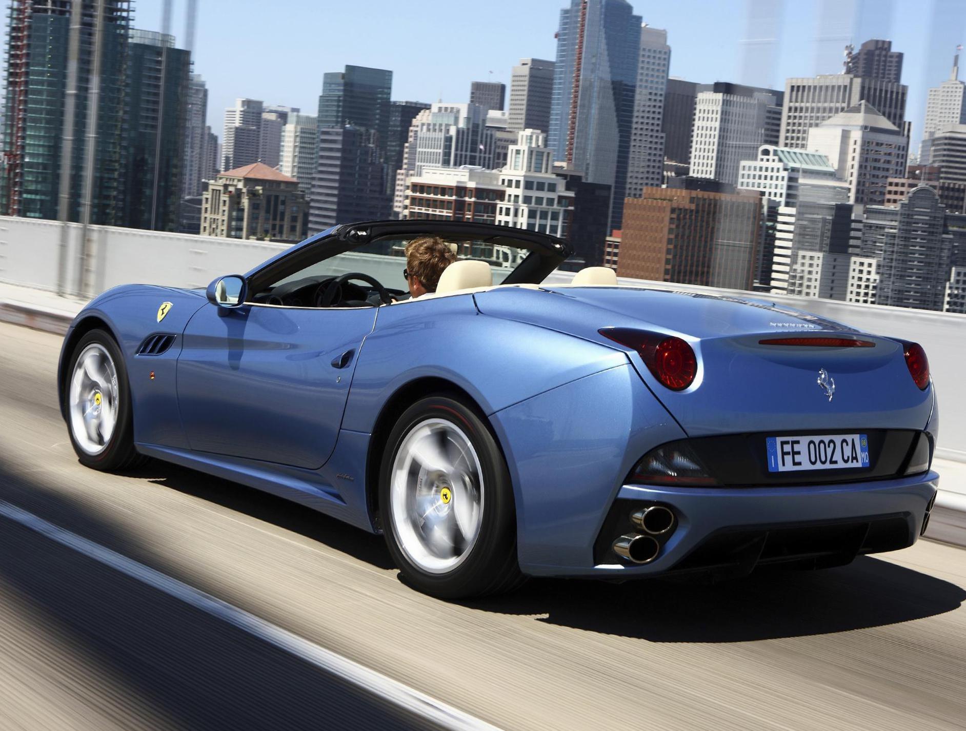 Ferrari California cost 2011