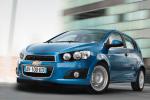 Chevrolet Aveo Photos and Specs. Photo: Chevrolet Aveo approved and 26 perfect photos of