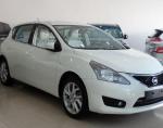 Nissan Tiida auto Nissan Tiida auto 2013