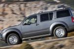 Nissan Pathfinder auto Nissan Pathfinder auto minivan
