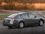 Nissan Altima auto Nissan Altima auto sedan